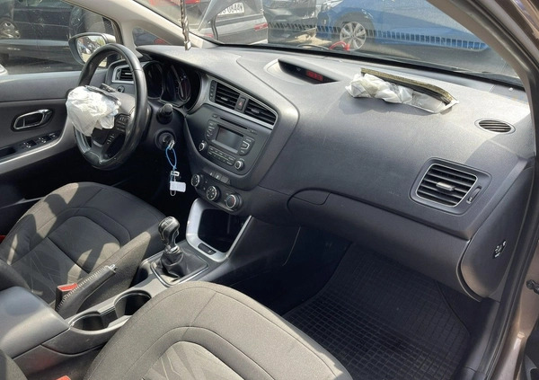Kia Ceed cena 26900 przebieg: 54000, rok produkcji 2018 z Włoszczowa małe 92